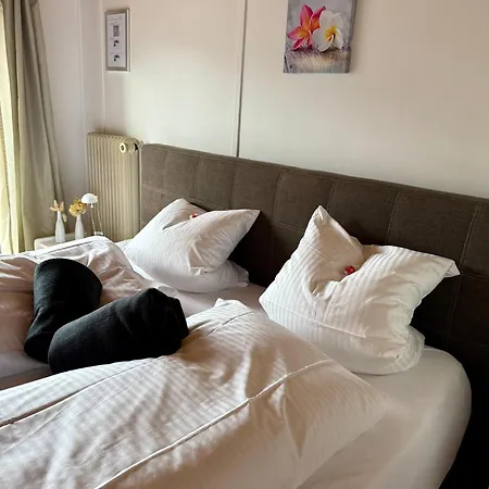 Eva'S Seeblick Krattigen Room photo