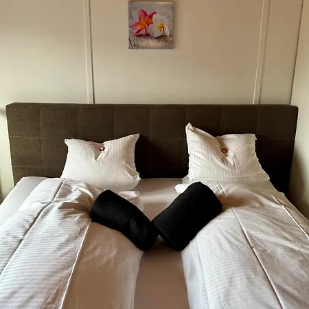 Eva'S Seeblick Krattigen Room photo